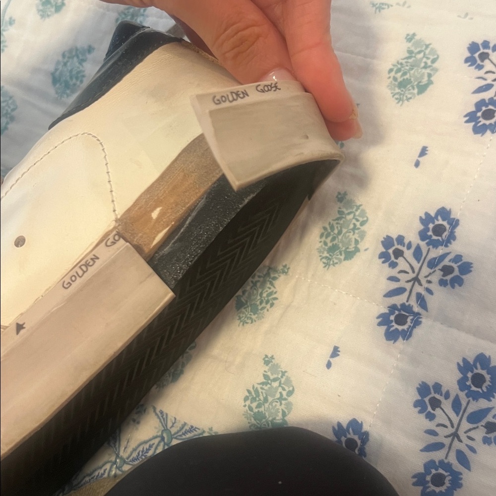 Golden Goose White Leather Sneakers with Silver Star - Picture 5 of 10